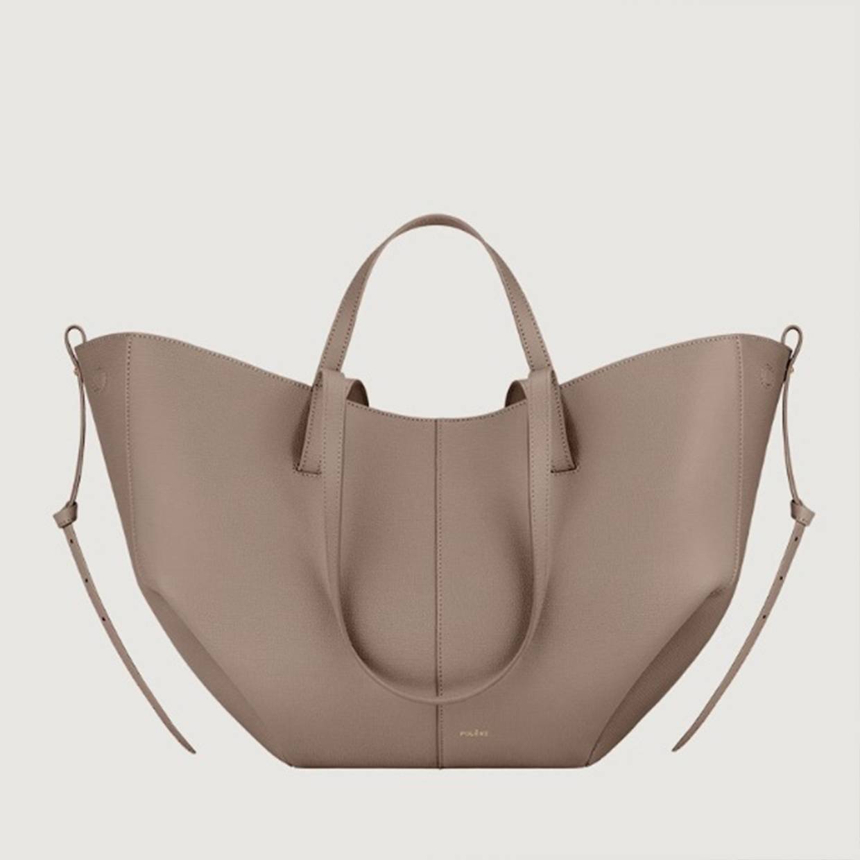 Laura's Vintage Leather Tote Bag – Luxurious Look and Perfect Functionality
