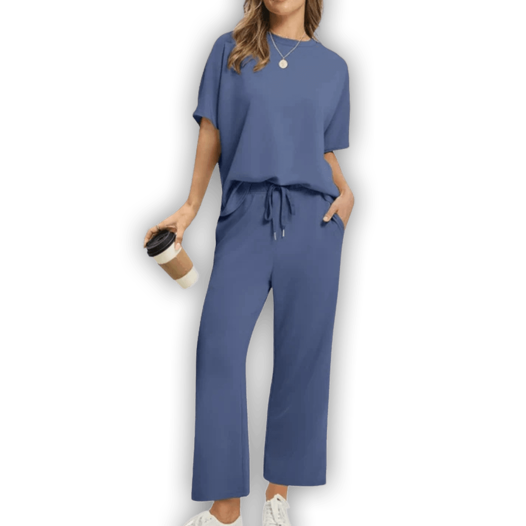 Comfortable Top and Pants Set for Women - Elegant and Relaxing