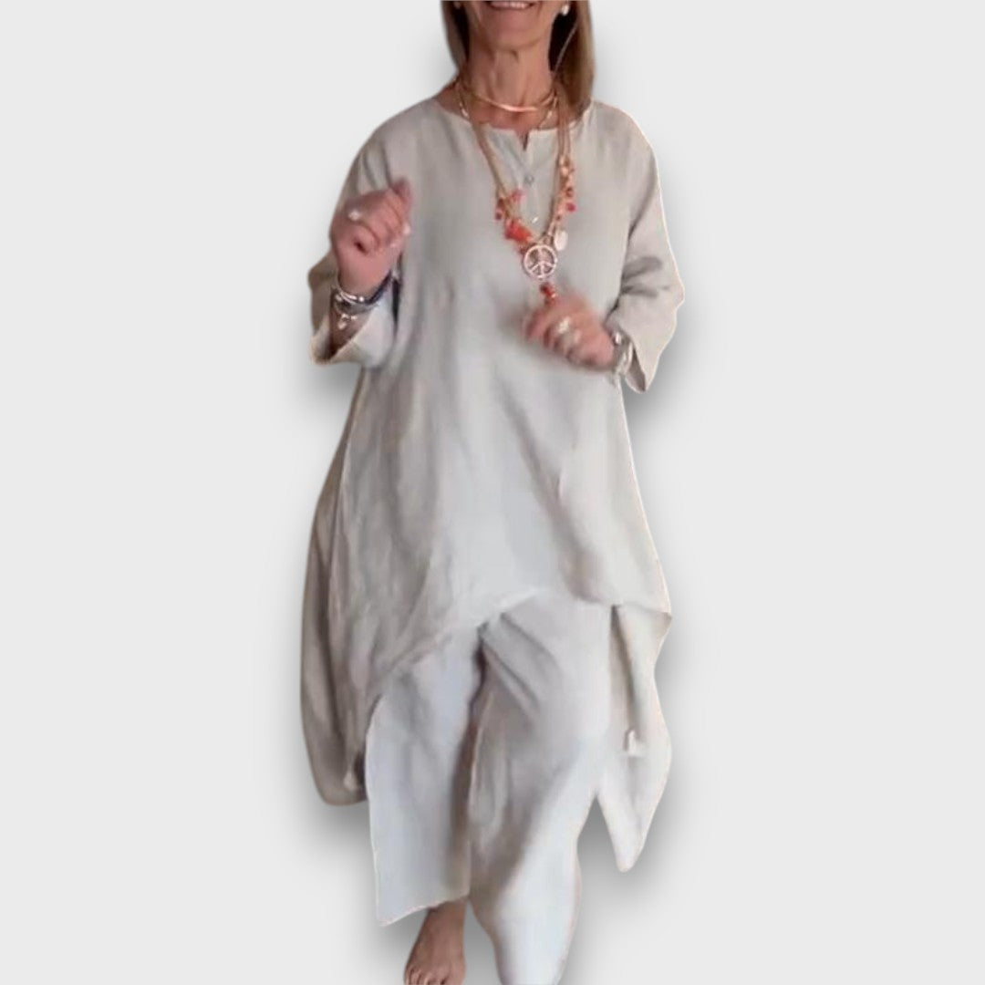 Mirala – Summer Suit with an Asymmetrical Touch