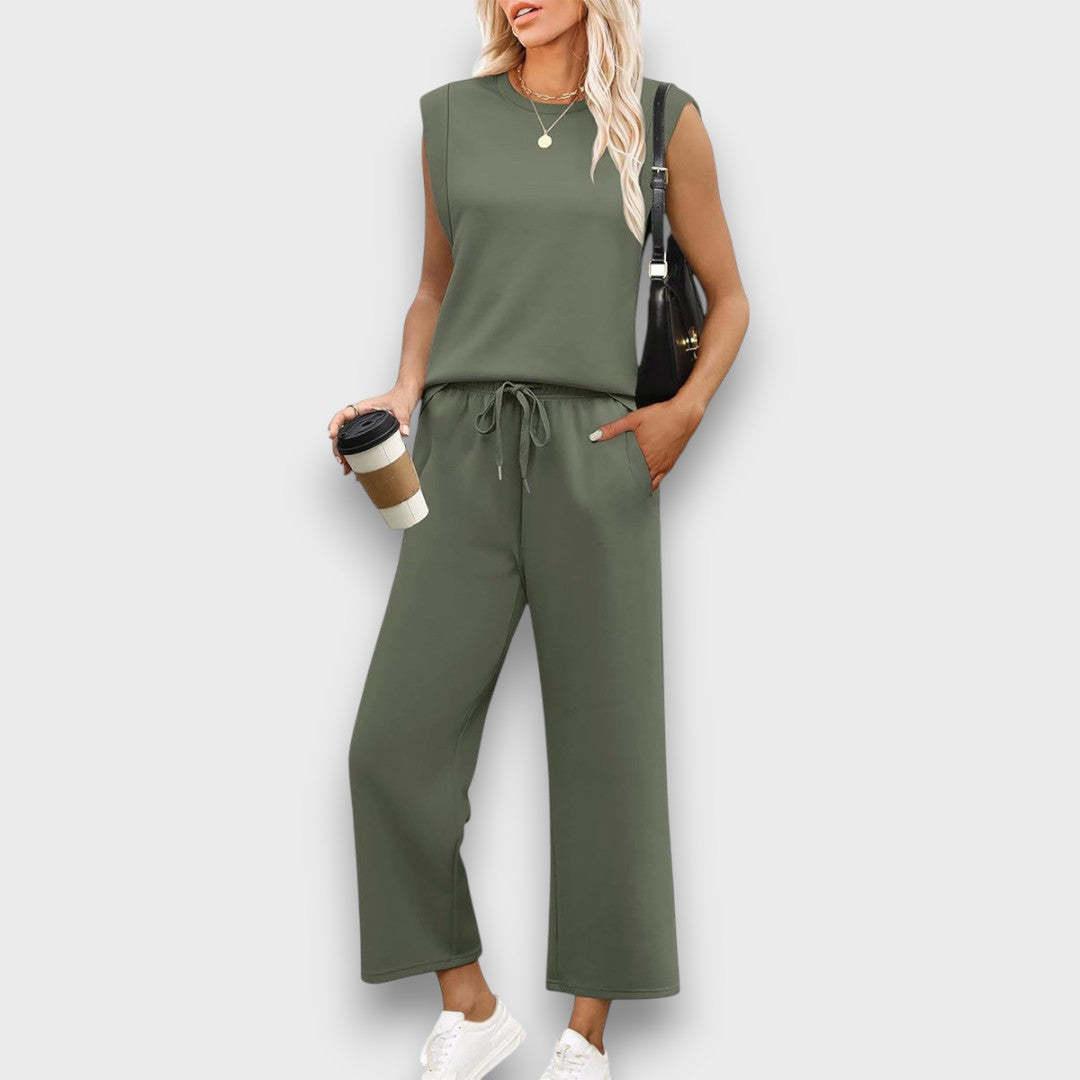 Miria – Two-Piece Set with Urban Scent