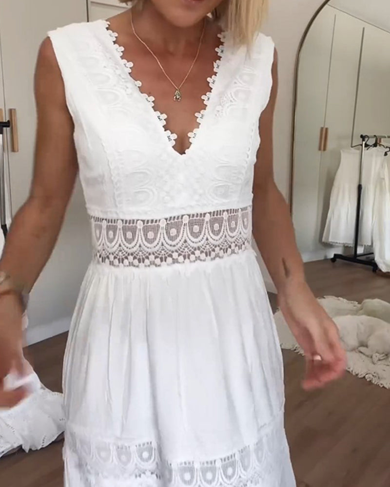 Lace Dresses with V-Neck (Almost Sold Out)