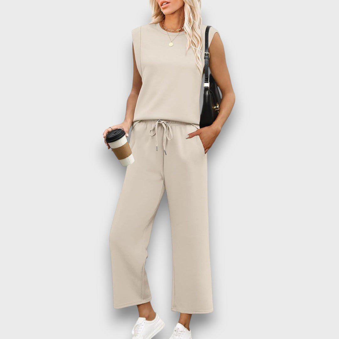 Miria – Two-Piece Set with Urban Scent