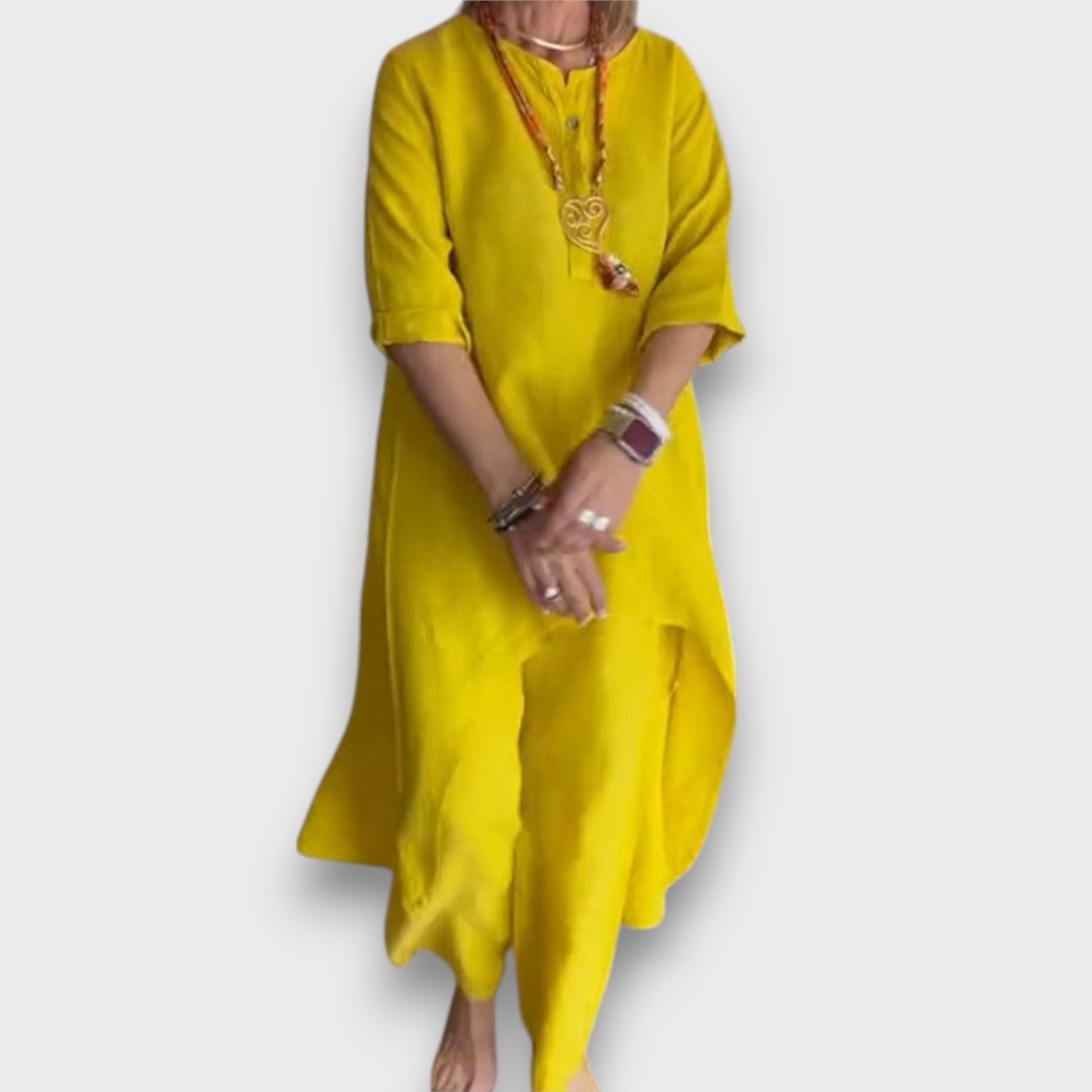 Mirala – Summer Suit with an Asymmetrical Touch