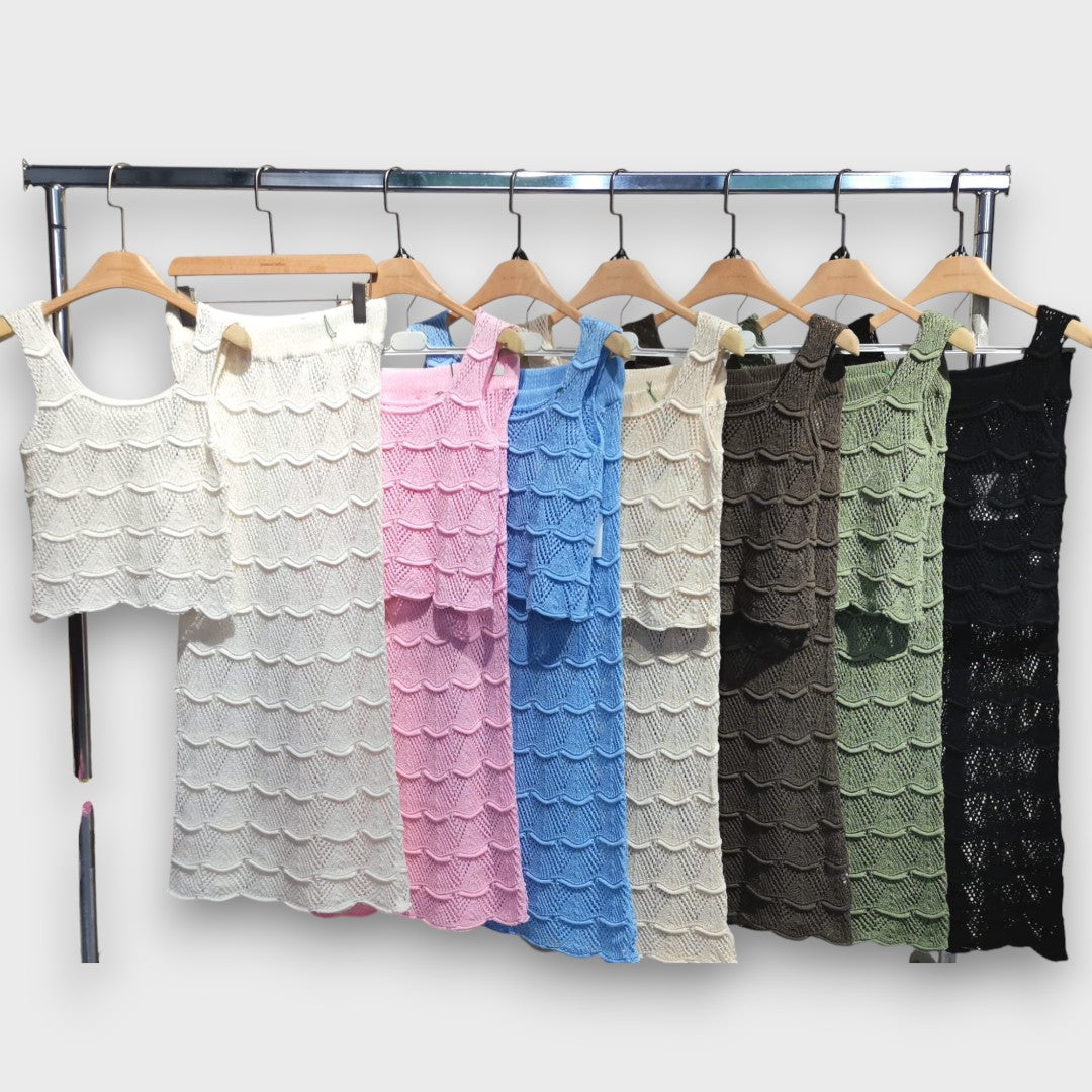 Lunara – Two-Piece Set with Knitted Pattern from the Top and Skirt