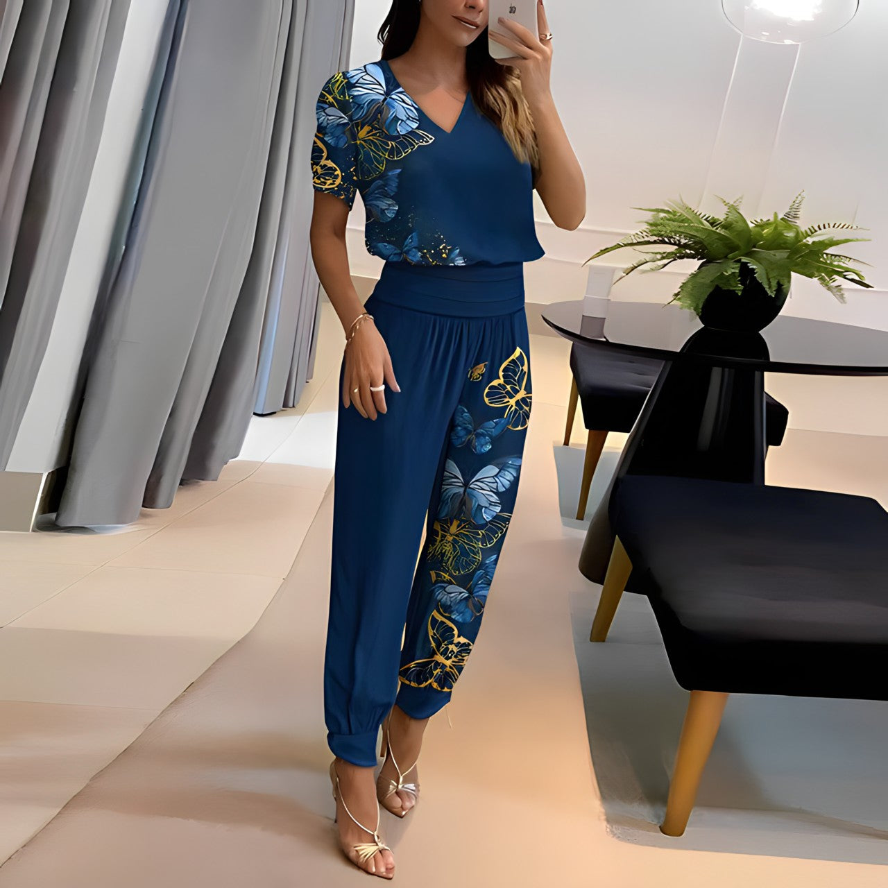Elena - Trendy Top and Pants Set with Belly Coverage