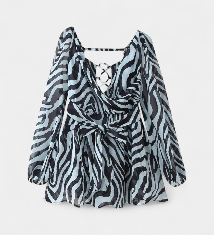 Mini Dresses with V-Neck and Light Sleeves