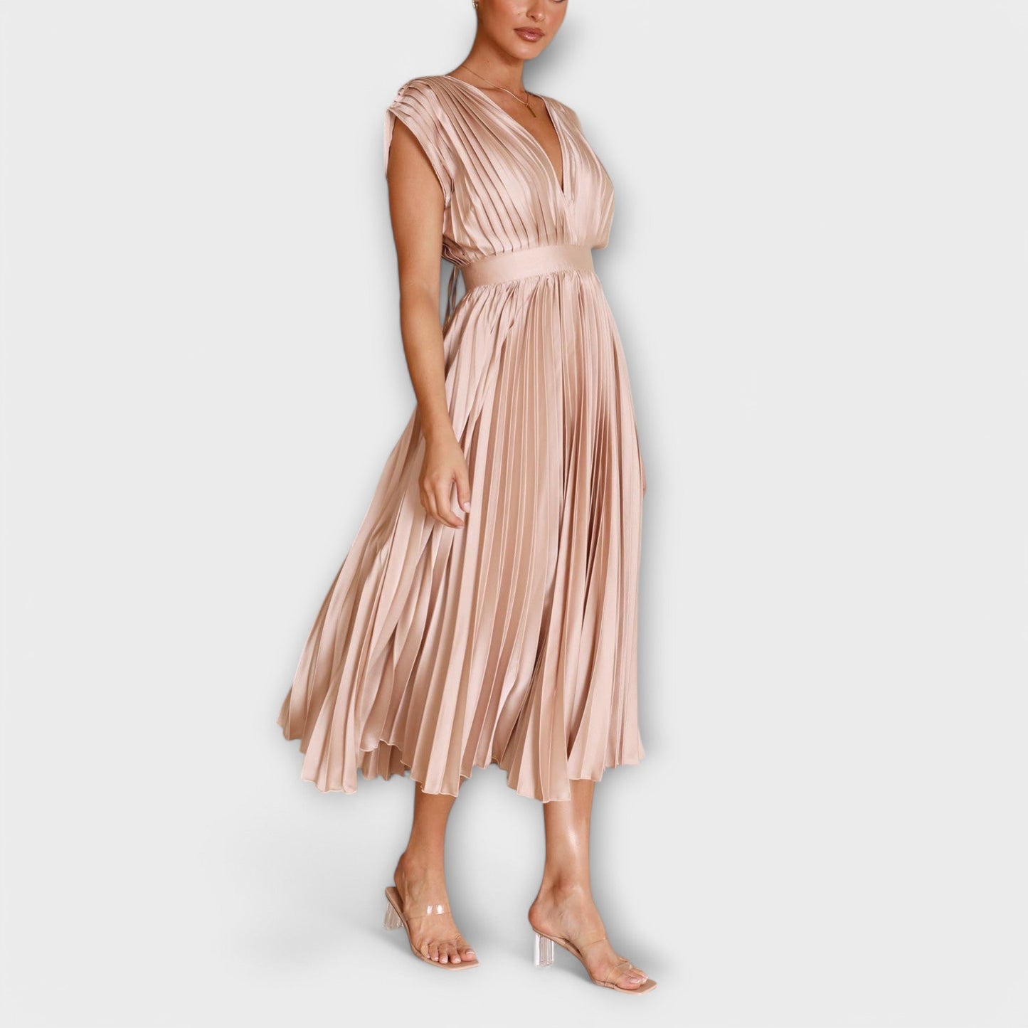 Maria Dress with V-Neck Design and Pleats