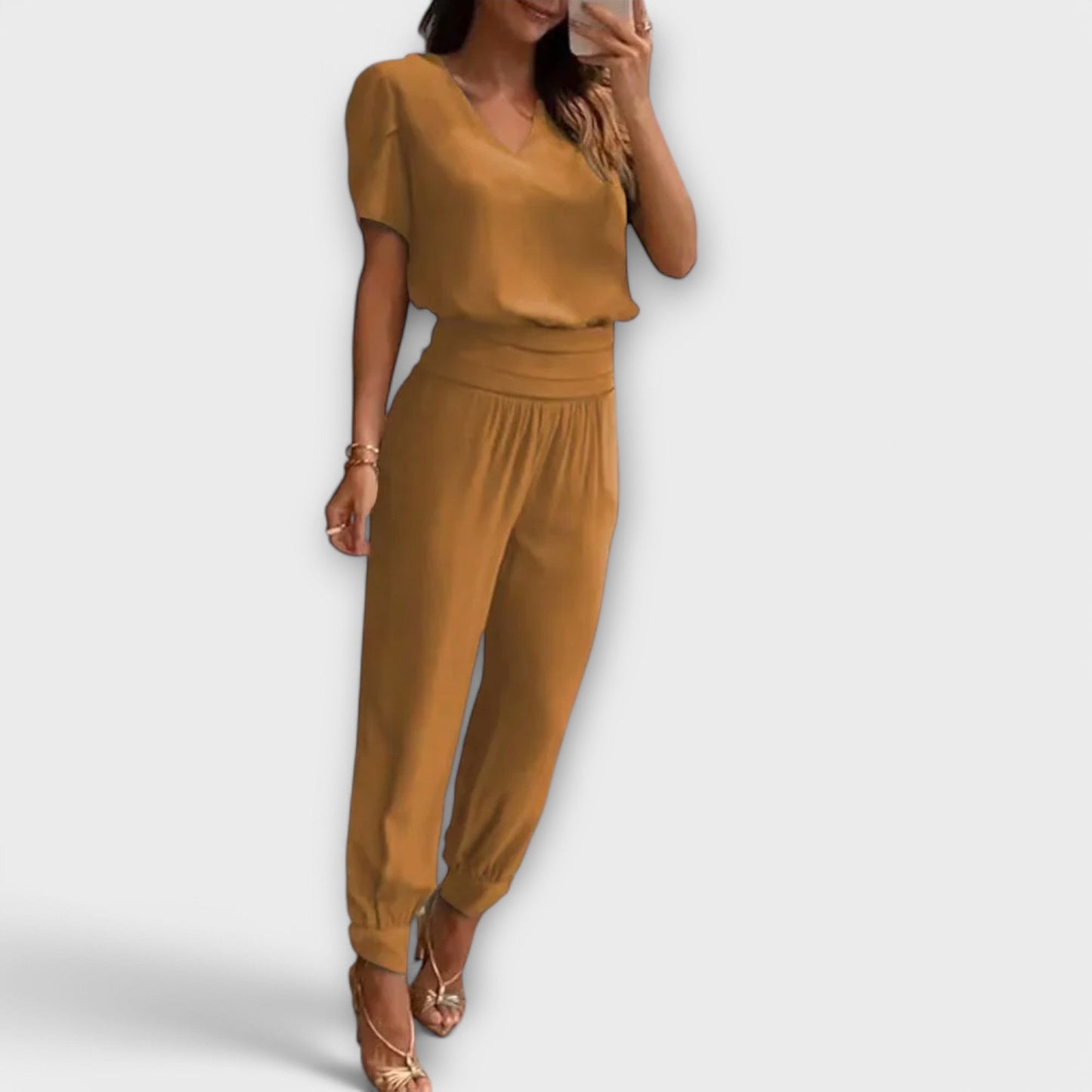 Eirmelin – Elegant Set with Top and Pants