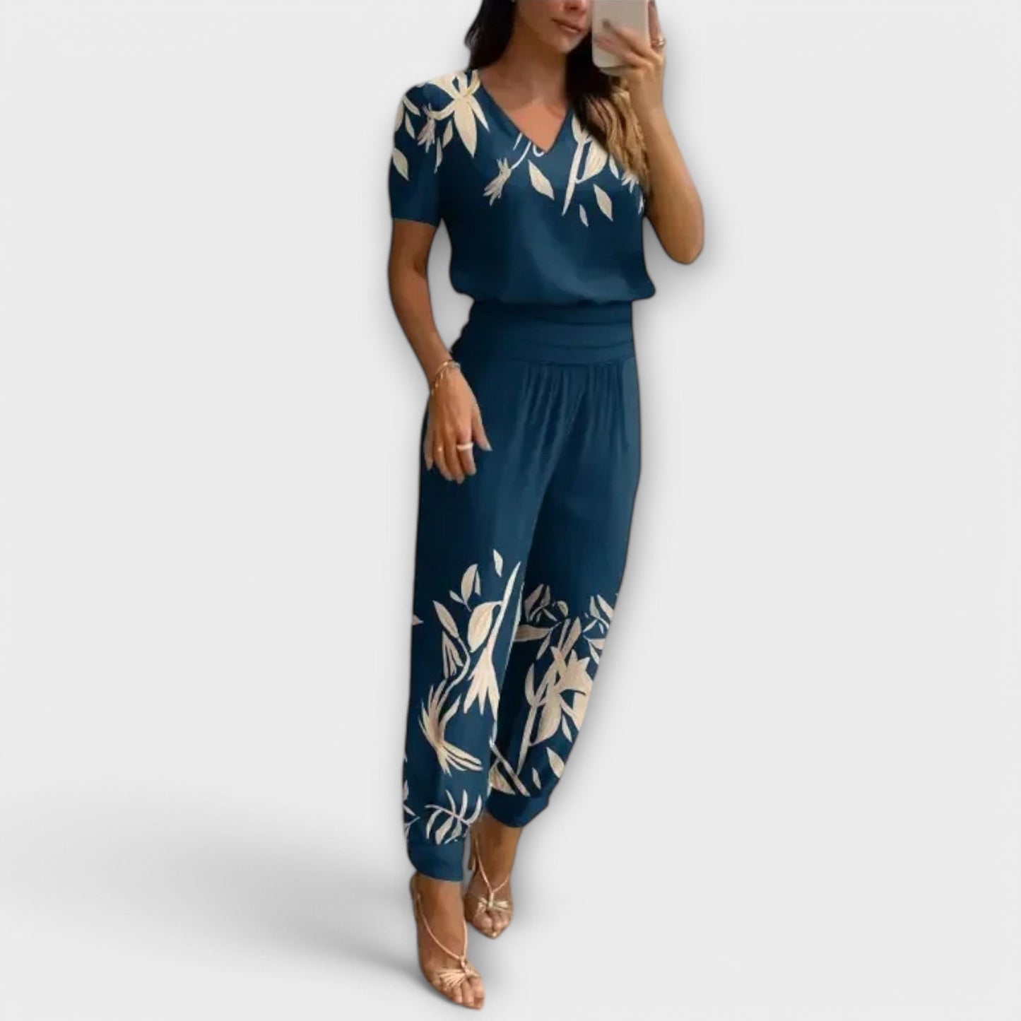 Eirmelin – Elegant Set with Top and Pants