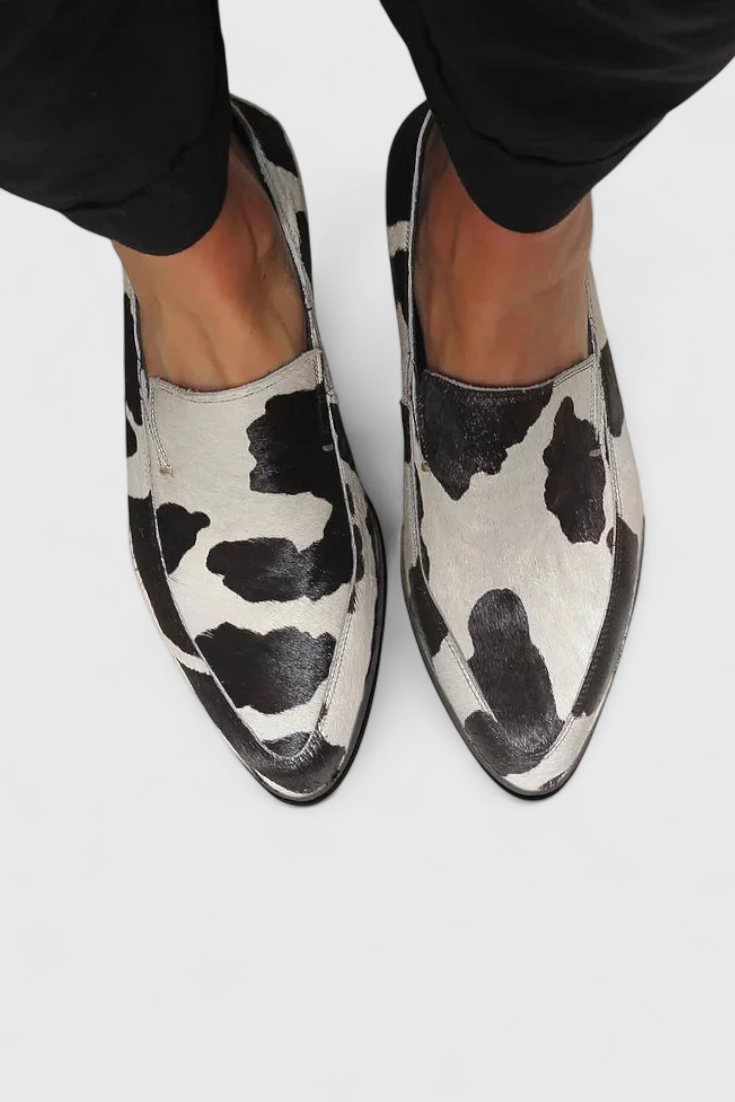 Elegant Mules from Karna with Low Heel and Animal Print