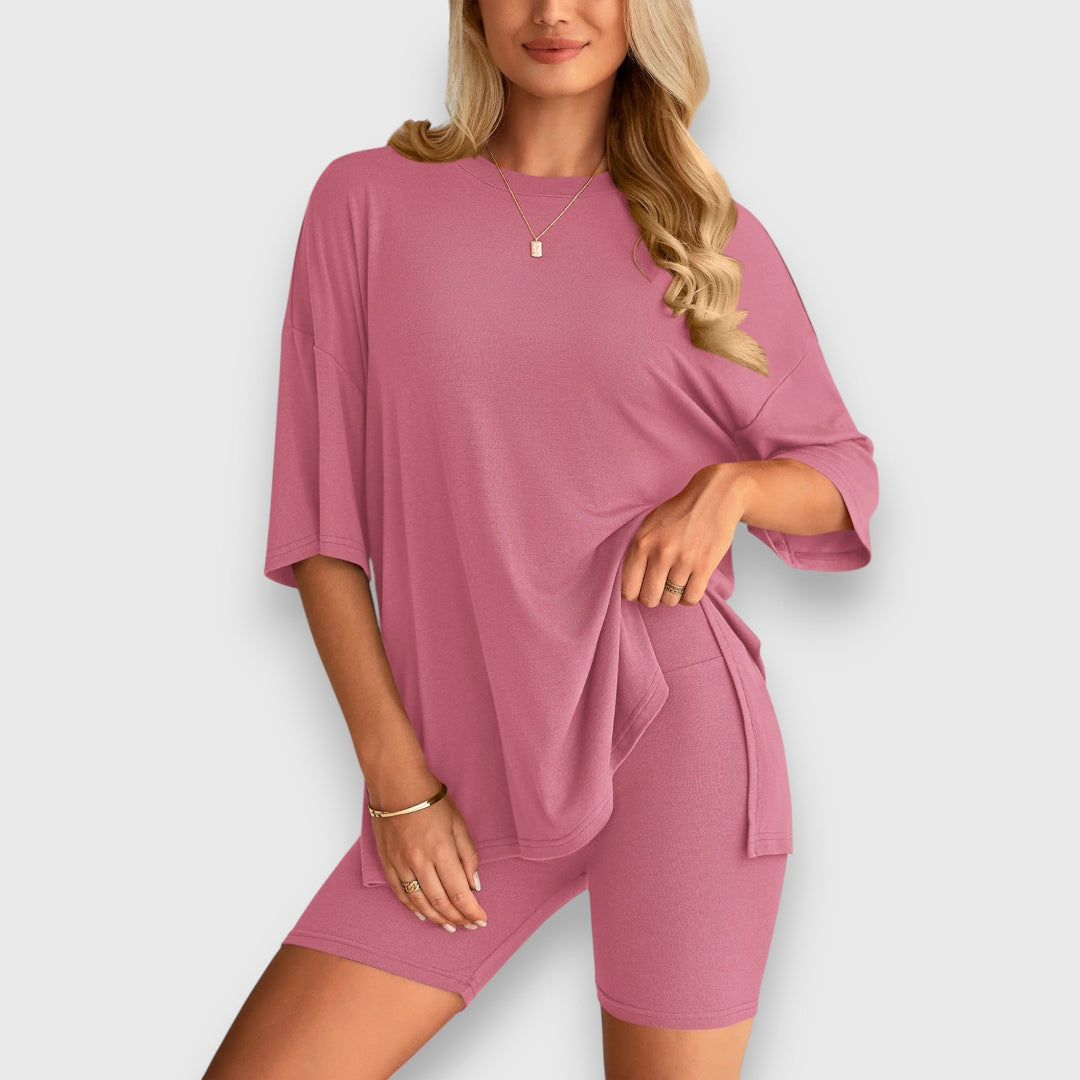 Malia – Oversized T-Shirt and Shorts Lounge Set