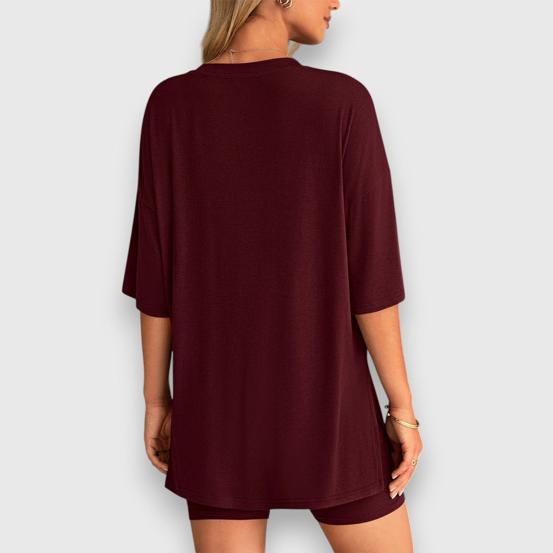 Malia – Oversized T-Shirt and Shorts Lounge Set