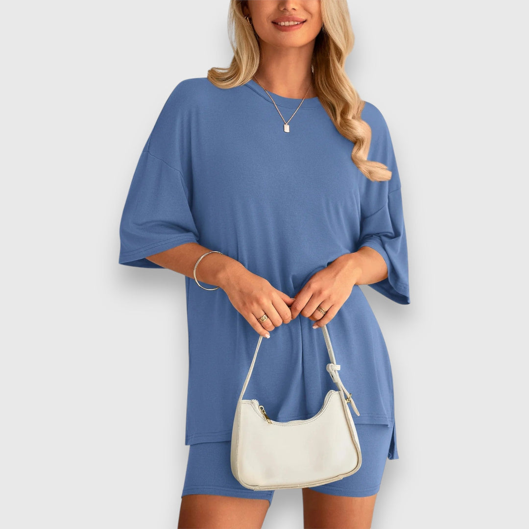 Malia – Oversized T-Shirt and Shorts Lounge Set