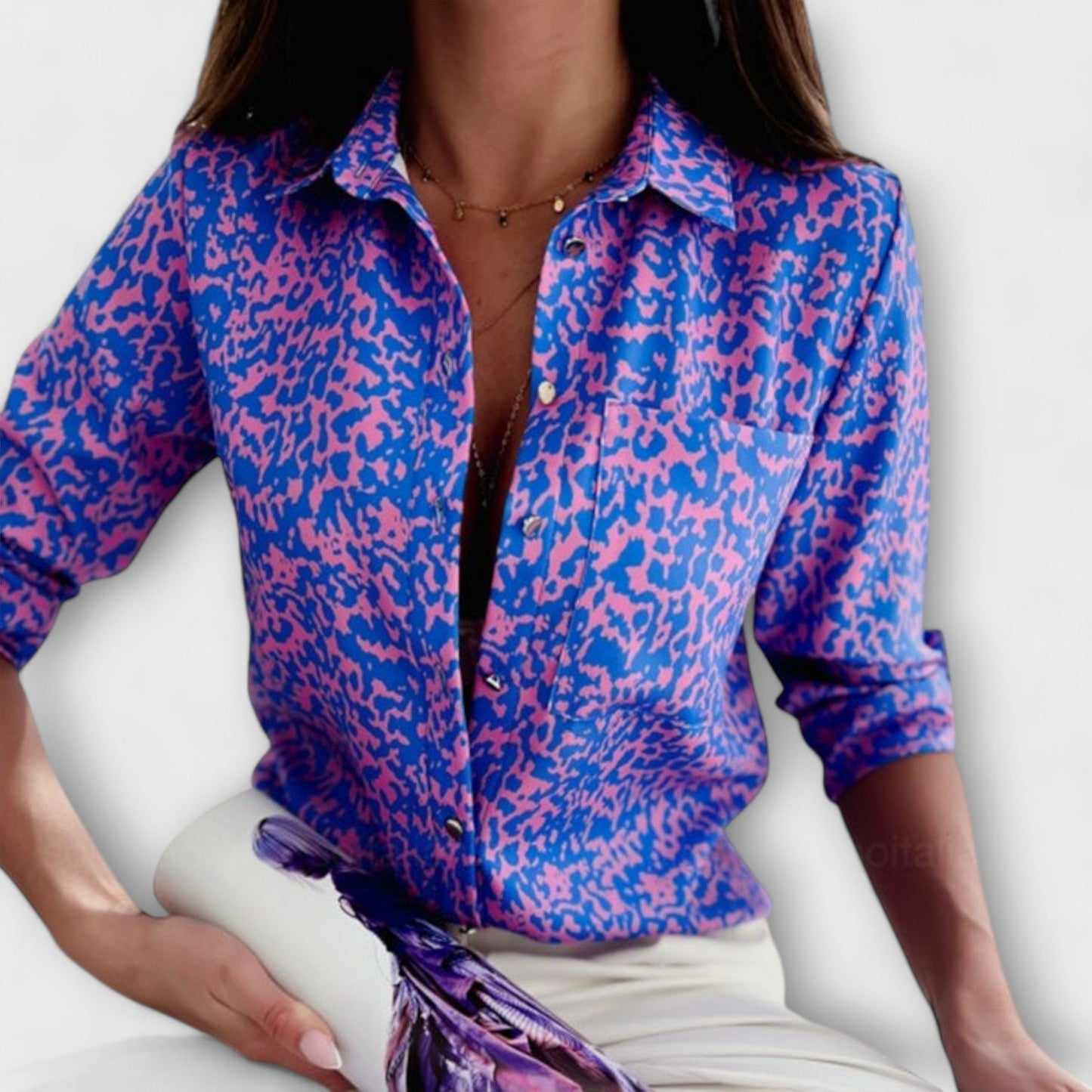 Classic Collar Shirt – Elegance and Everyday Comfort