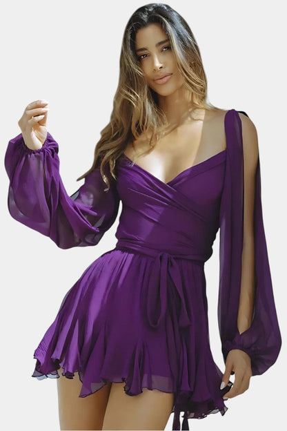 Mini Dresses with V-Neck and Light Sleeves