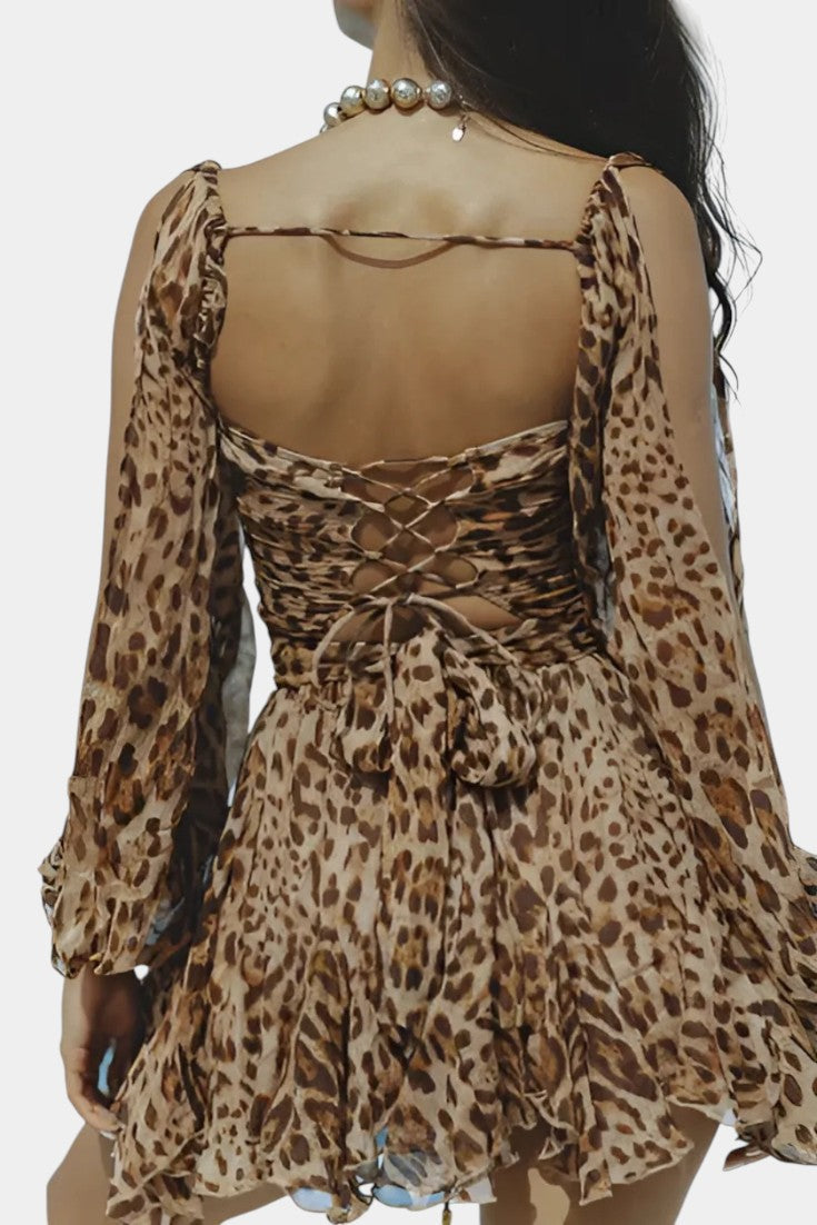 Mini Dresses with V-Neck and Light Sleeves