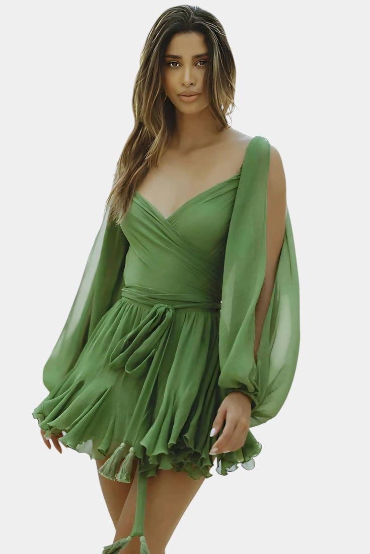 Mini Dresses with V-Neck and Light Sleeves