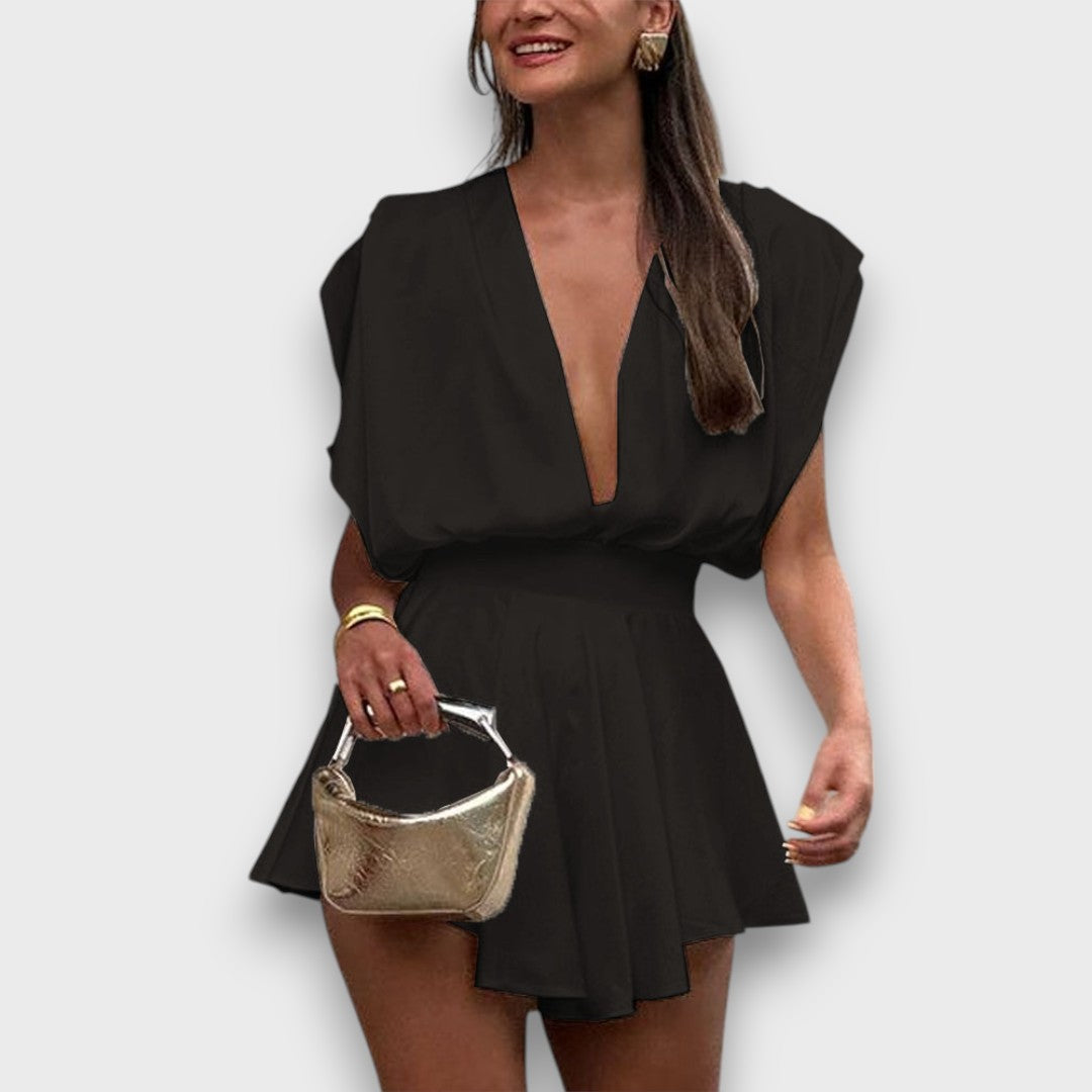 Arian – Elegant Shorts with V-Neck