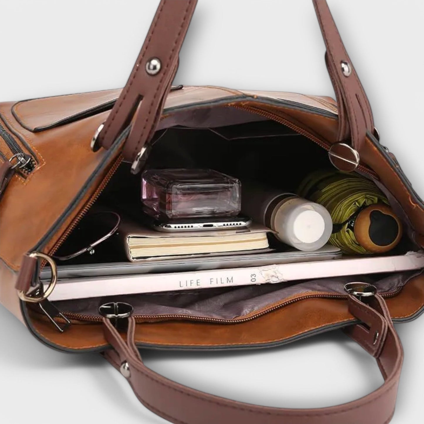 Laura's Elegant Leather Bag - Functional and Stylish Tote Bag