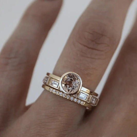 Elegant luxurious ring with stunning stones