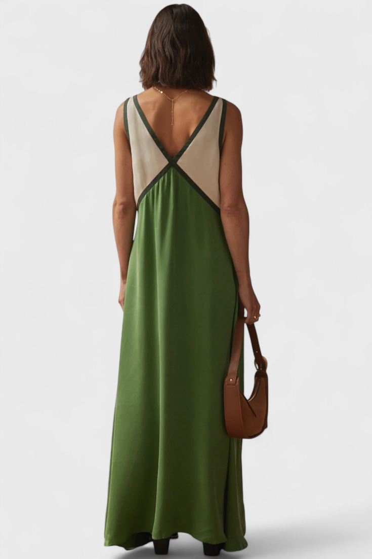Boho Summer Dress with V-Neck