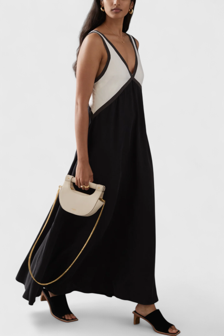 Boho Summer Dress with V-Neck