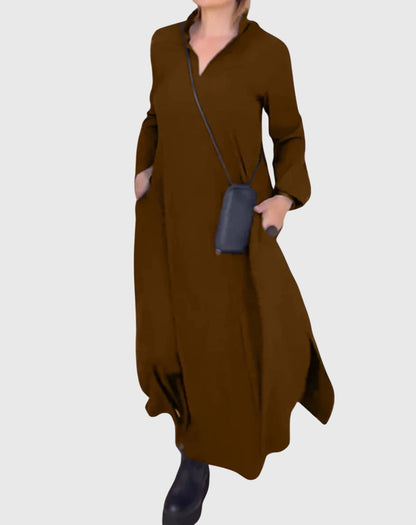 "Elena" | Elegant dress made of soft velvet.