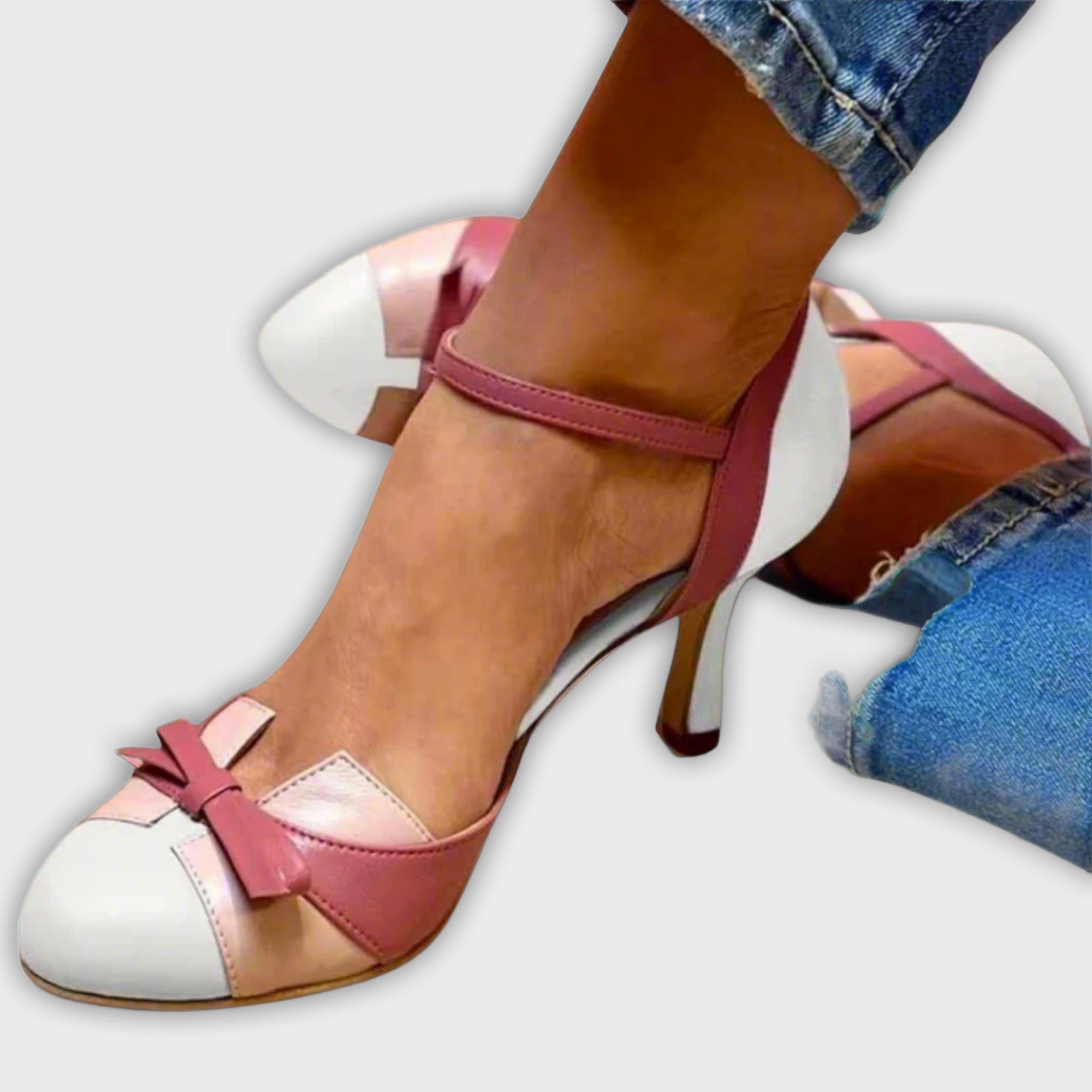 Orthopedic sandals for everyday comfort.