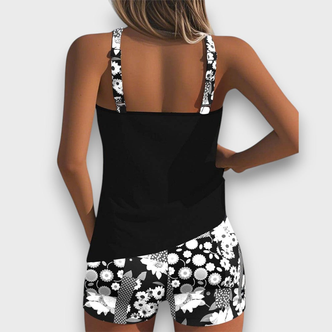 Seraphine – Stylish Beach Set for Sunny Days
