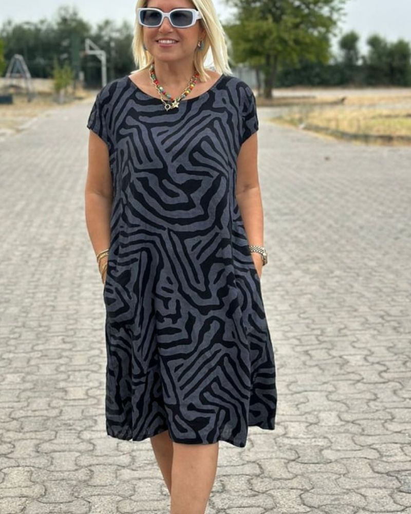 Nelia™ - Summer Dress with Round Neckline and Beautiful Print