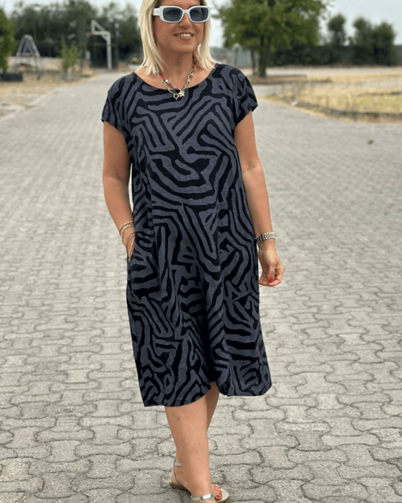 Nelia™ - Summer Dress with Round Neckline and Beautiful Print