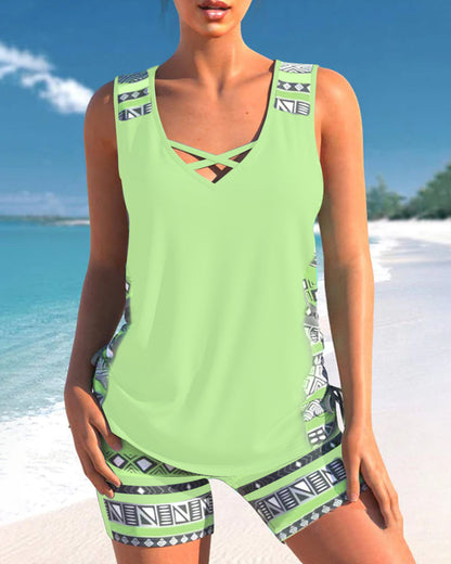 Soline | Tankini with Geometric Print and V-Neck Exposure