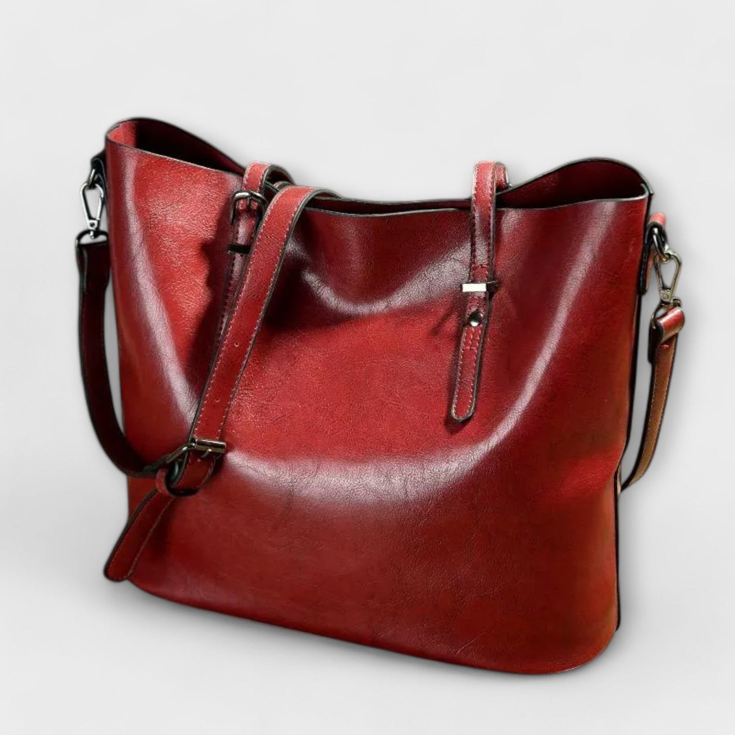 Laura Vintage-Style Side Bag - Style and Functionality