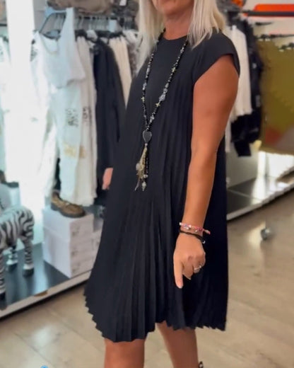 Clara | Pleated and Simple Summer Dress.