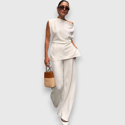 Abelyn – Asymmetrical Two-Piece Suit in White