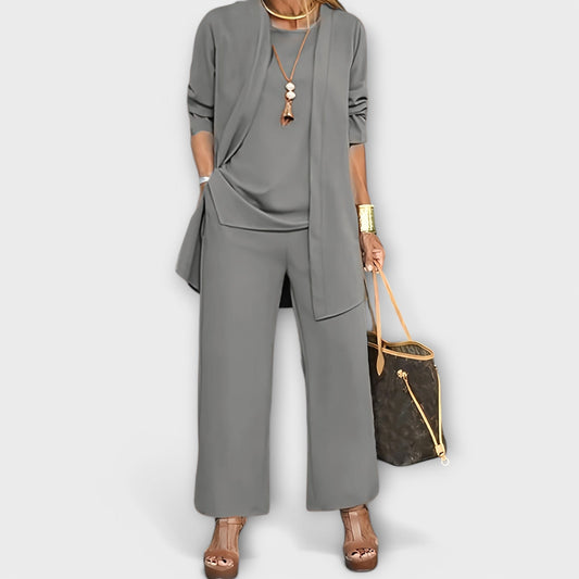 Laura – Three-Piece Set with Soft Sweater