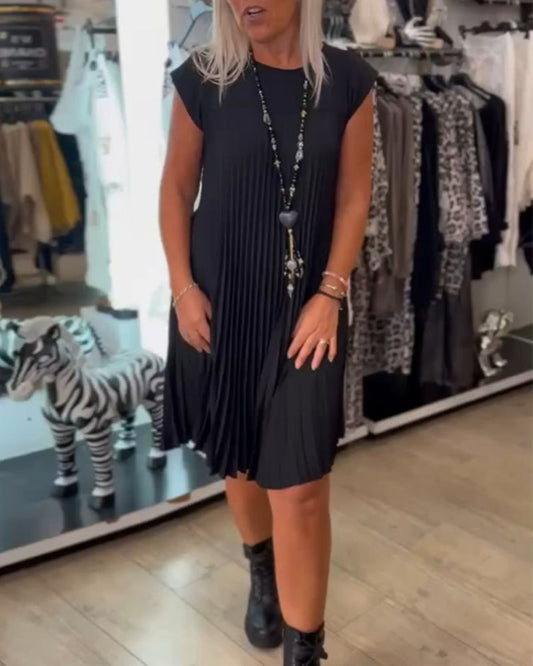 Clara | Pleated and Simple Summer Dress.