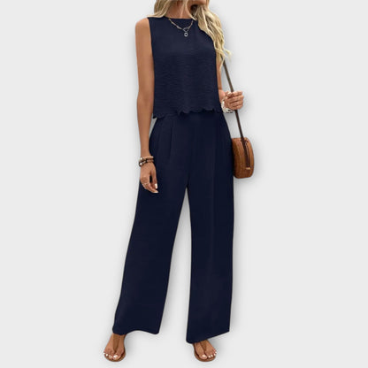 Valeria - Vest with Floral Edges and Long Pants