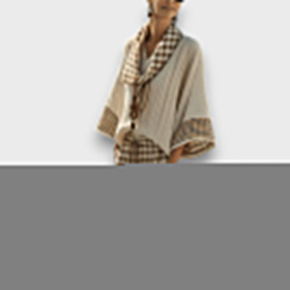 Verina – Suit with a Checkered Pattern and Free Spirit