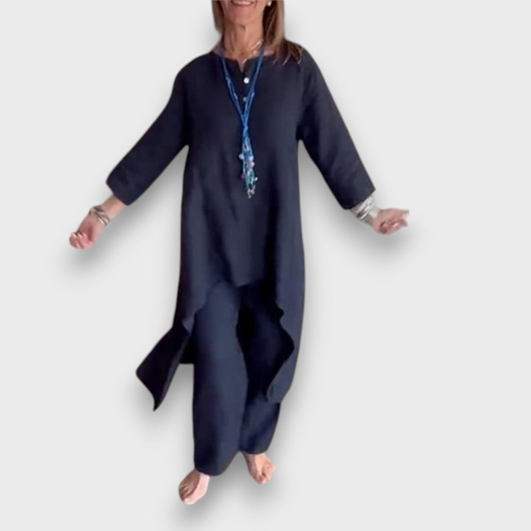 Mirala – Summer Suit with an Asymmetrical Touch