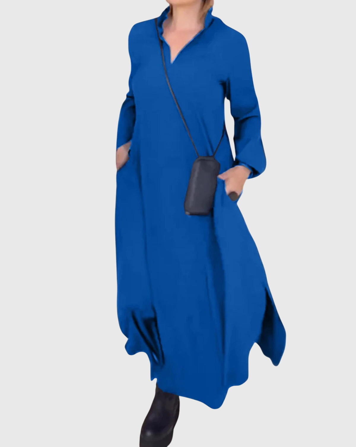 "Elena" | Elegant dress made of soft velvet.