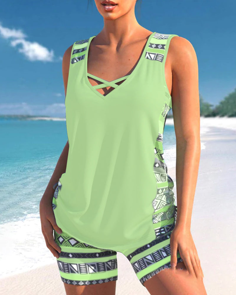 Soline | Tankini with Geometric Print and V-Neck Exposure
