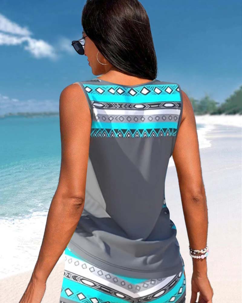 Soline | Tankini with Geometric Print and V-Neck Exposure