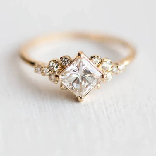 Deluzian Ring - A Luxurious Jewelry Piece That Highlights Your Style