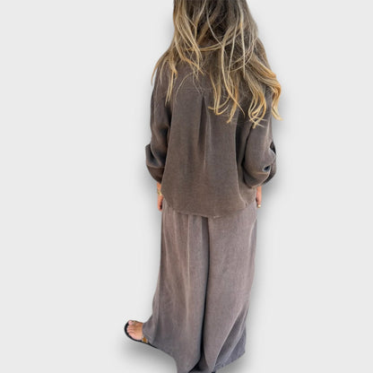 Soren – Set with Oversized Shirt and Wide Pants