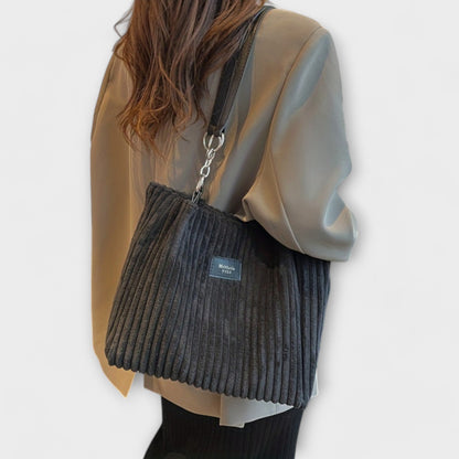 Laura Soft Velvet Side Bag - An Elegant and Comfortable Bag