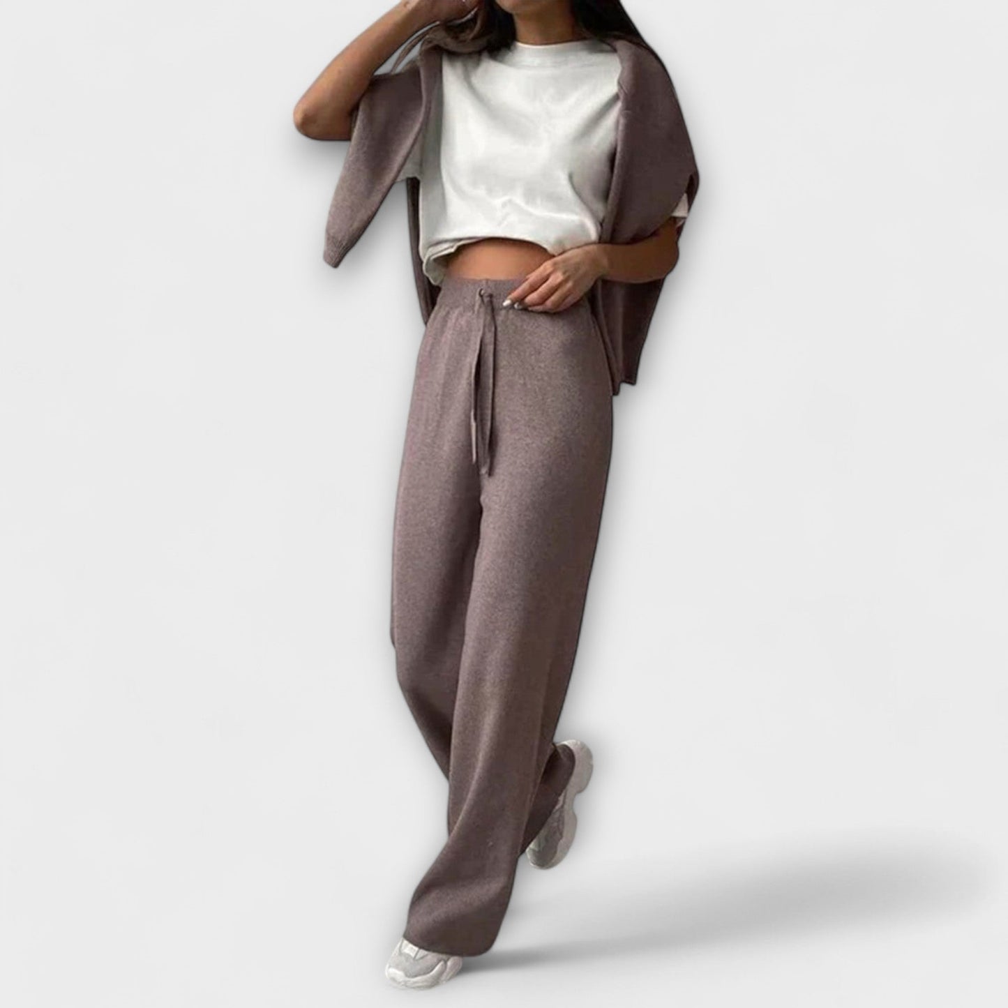 Ola – A Soft Set for Relaxing Days