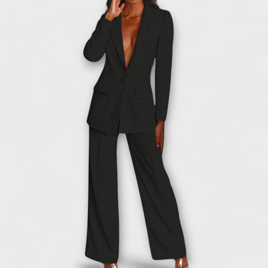 Amalia – Elegant Pantsuit for Any Occasion