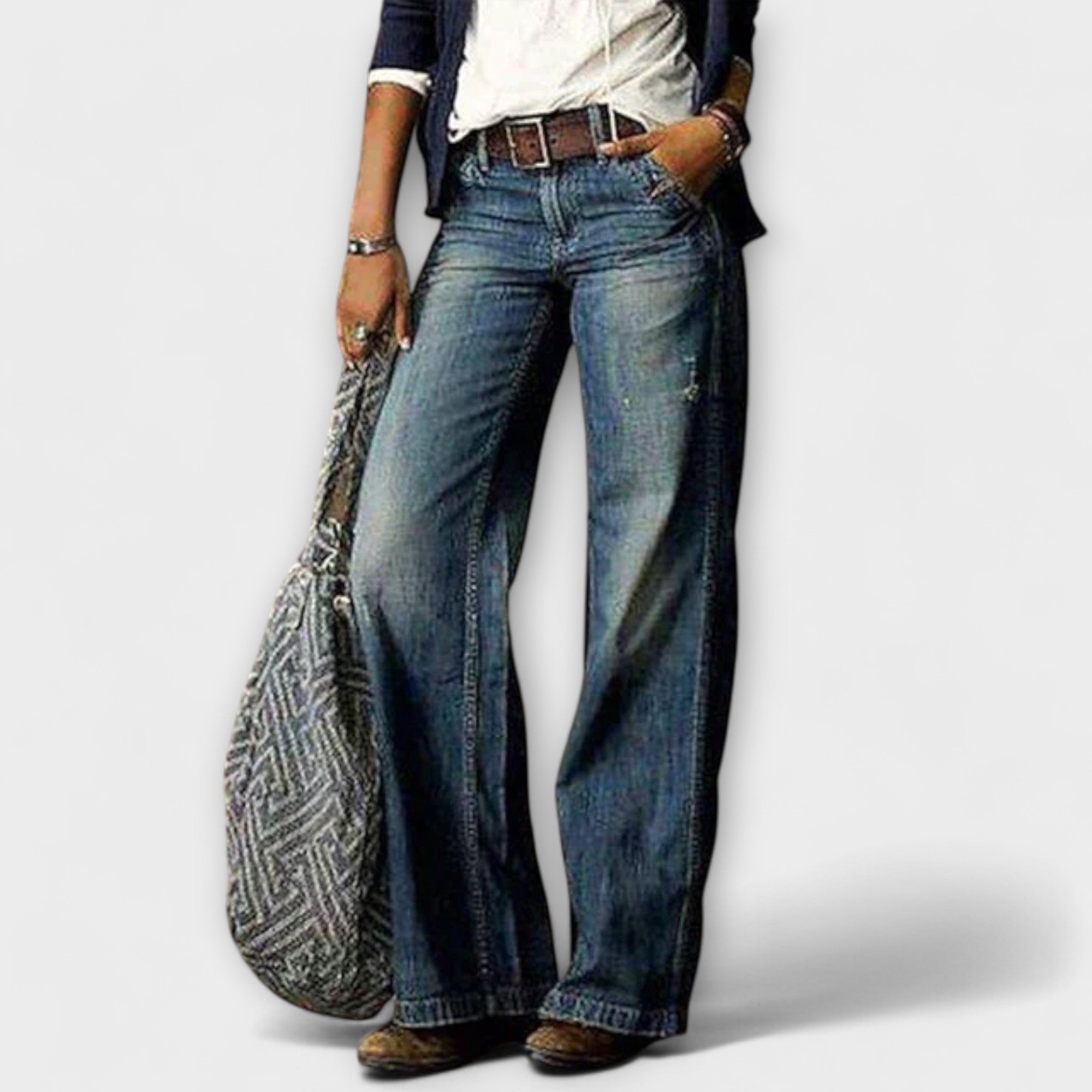 Wide Leg Jeans – Comfort and Style