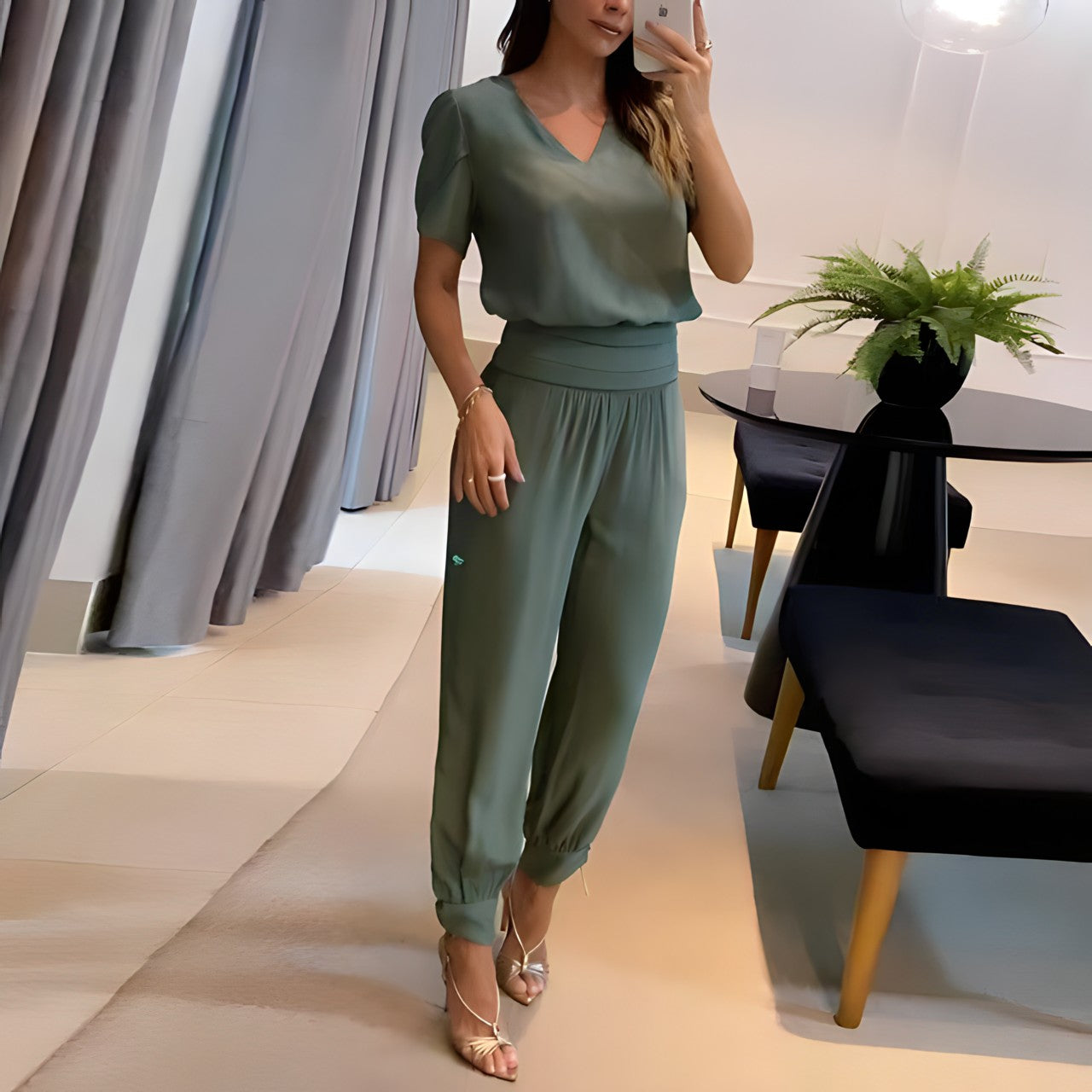 Elena - Trendy Top and Pants Set with Belly Coverage